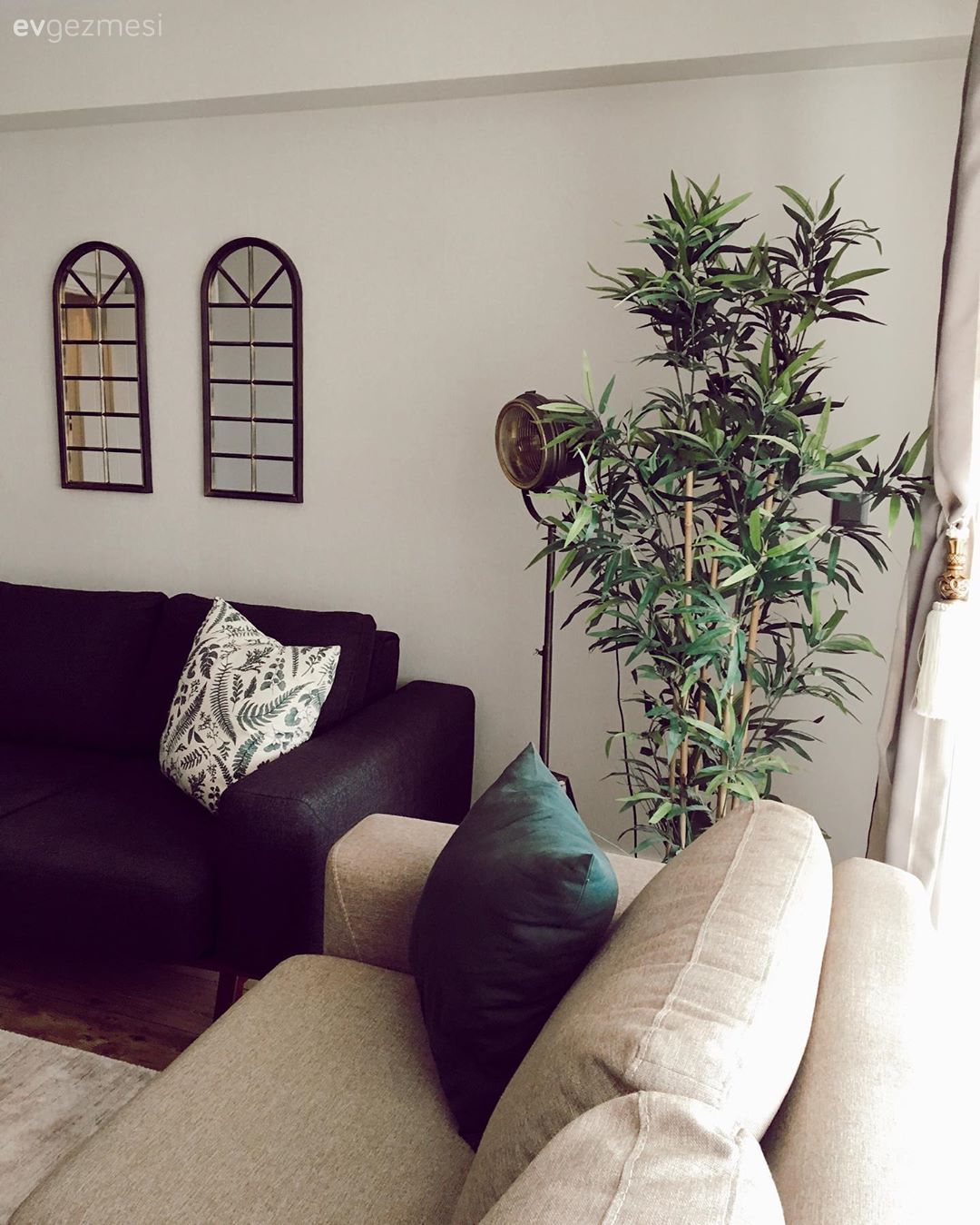 Bu Salonun Odağında Zıt Kutupların Kontrastı Var