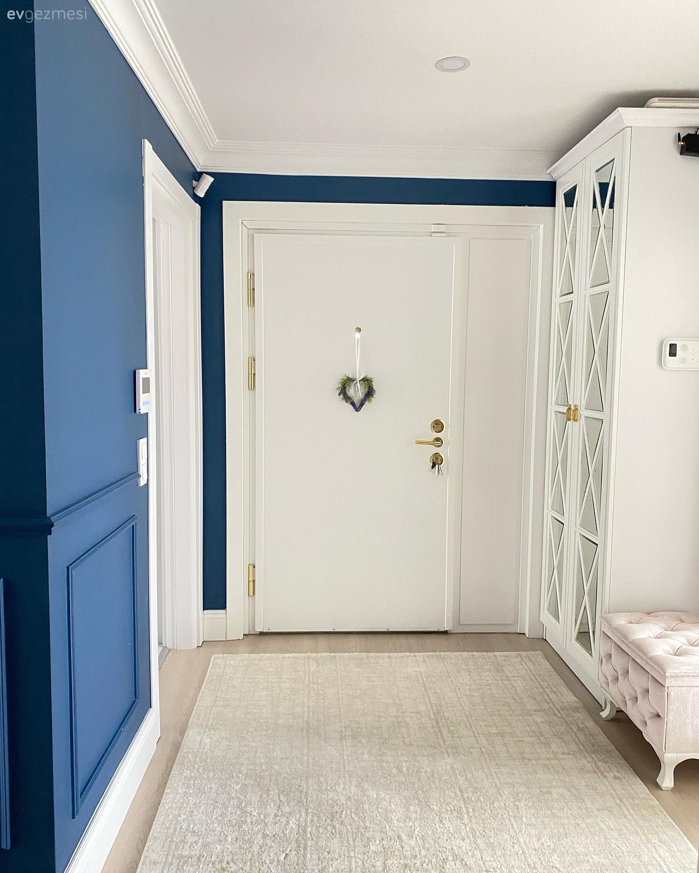 Deniz Manzarası Bu İstanbul Evinin Dışında Değil, İçinde!