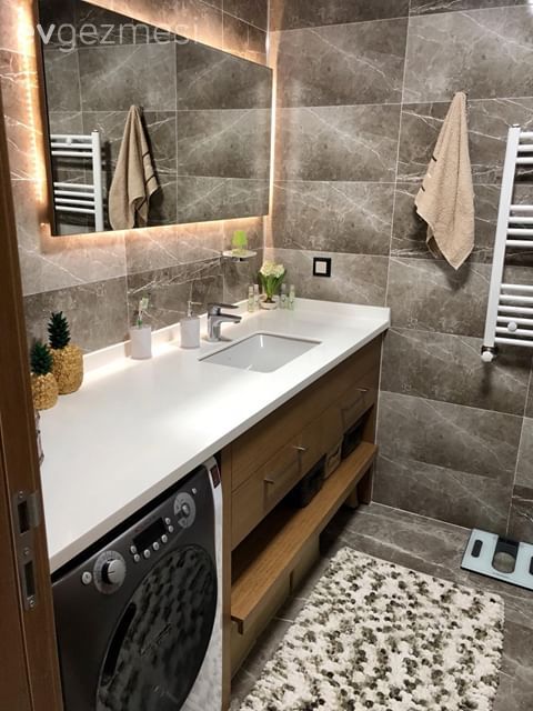 Göz Alıcı Tasarımların Şıklık Kattığı Bir İzmir Evi