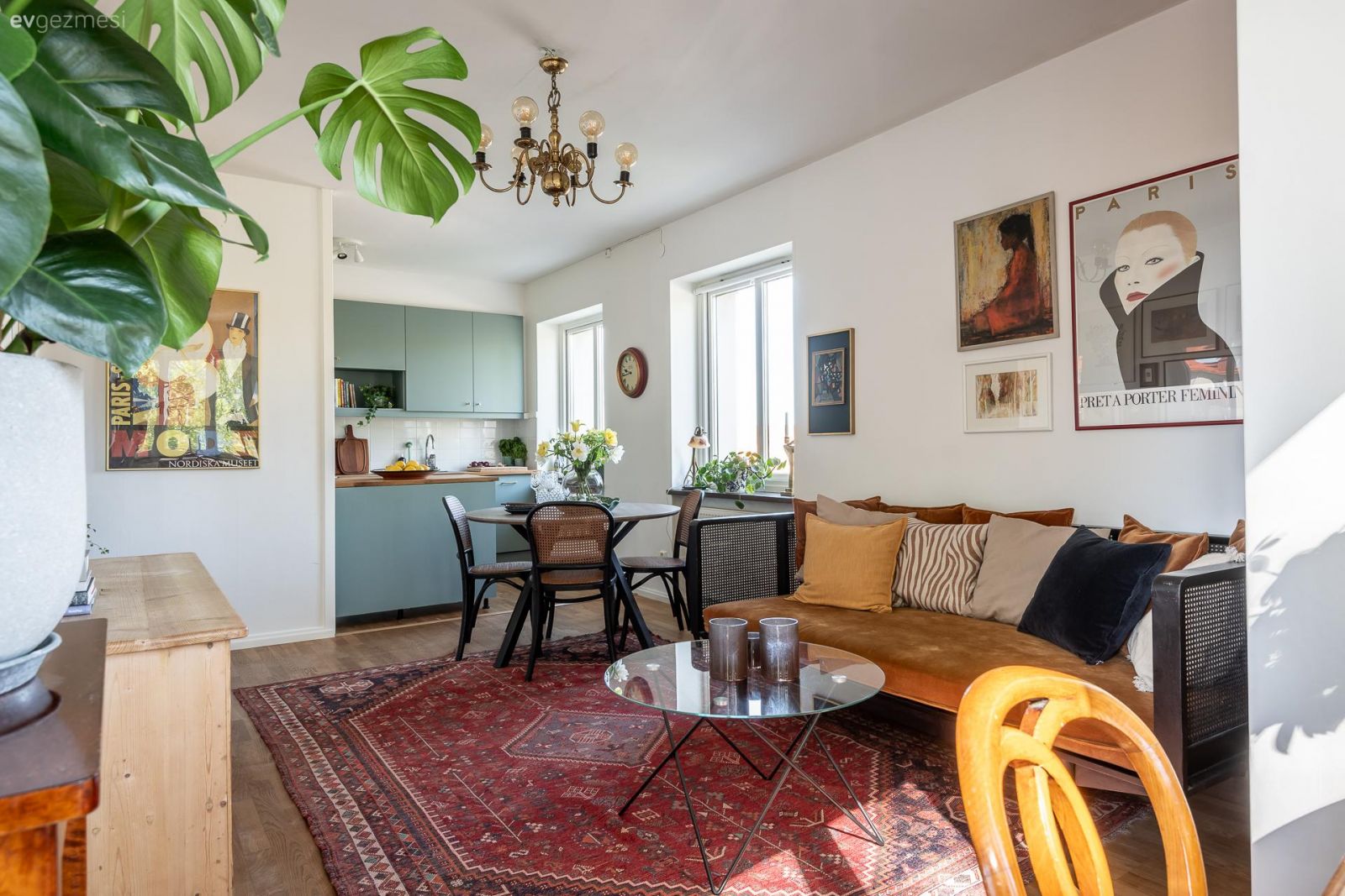 Sıradan Dekorların Ucuz ve Etkili Gücü: Kırlent Dekorasyonu!