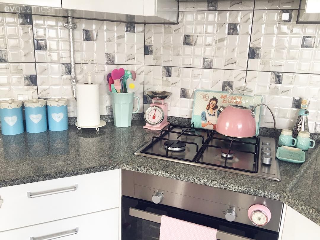 Mutfak, Mutfak tezgahı, Mutfak tezgah arası, Tezgah arası seramik, Beyaz, Pembe