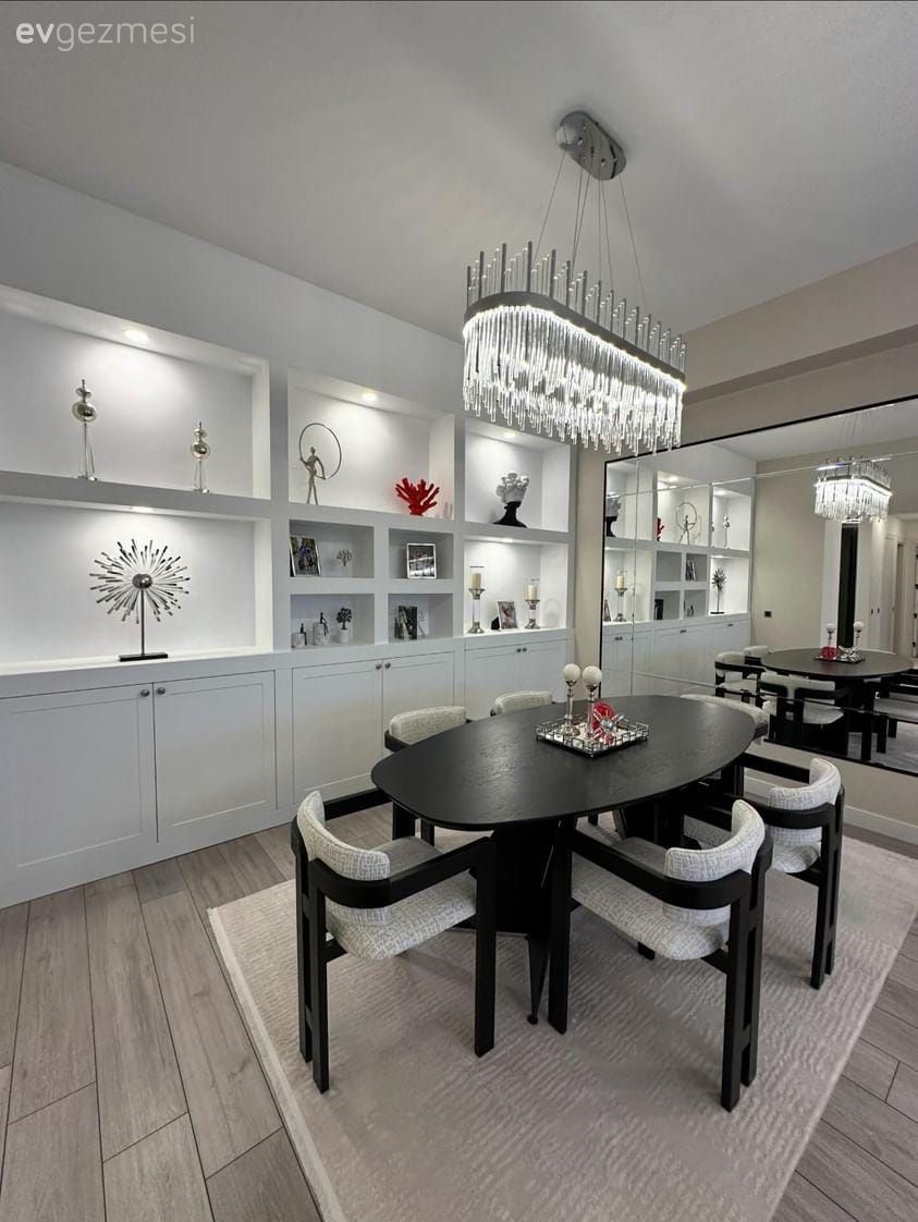 Uzun ve Dar Bir Salon Nasıl Ferahlatılır Sorusuna Yanıt Veren Bir Dekor!