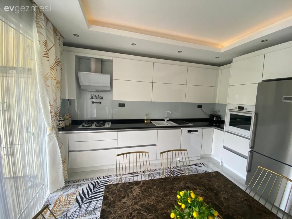 Bu Mutfaktaki Seçimlerde Görüntü Kadar Temizlik Faslı Da Düşünülmüş!