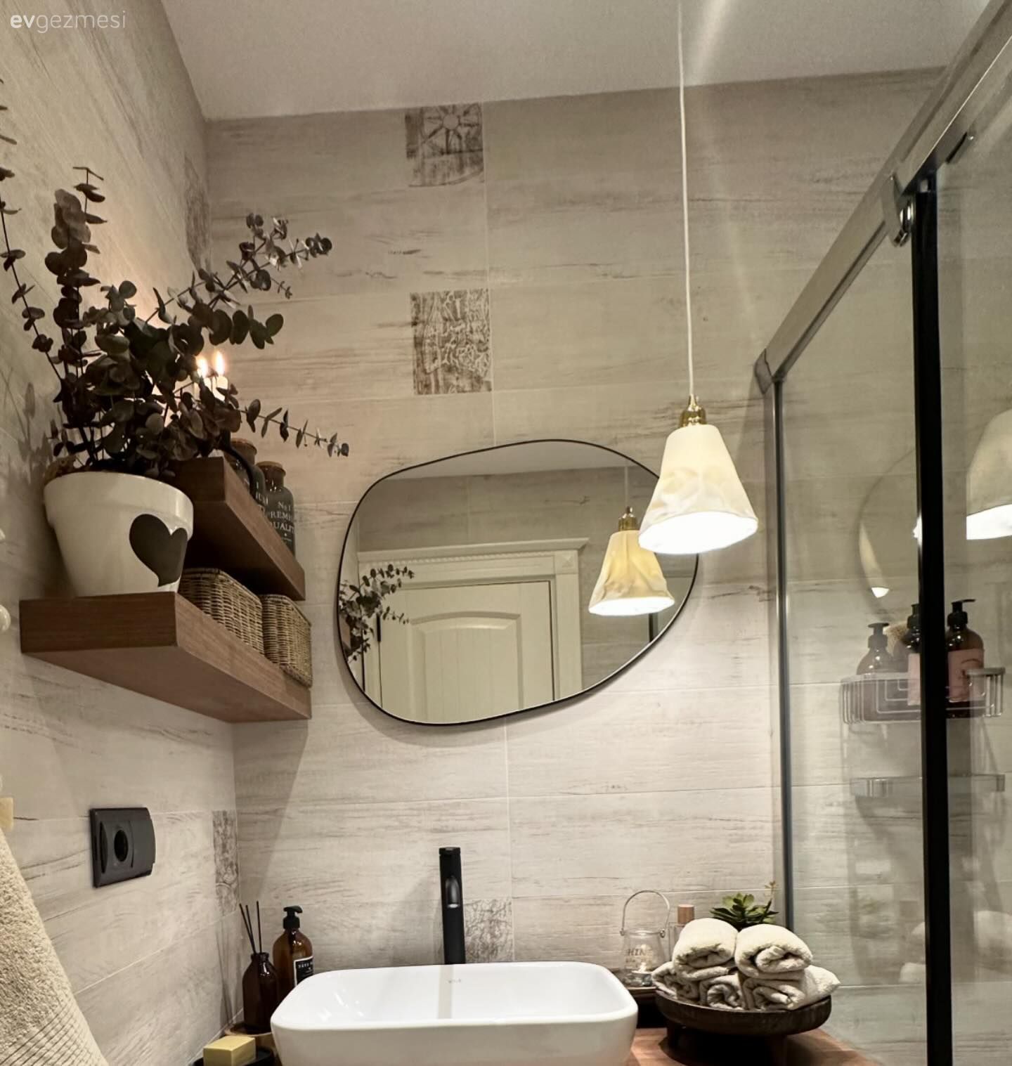 Misafirleri Çok Seven Bu Evin Banyosu Natürelliğiyle Bu Sevgiyi Yansıtıyor!