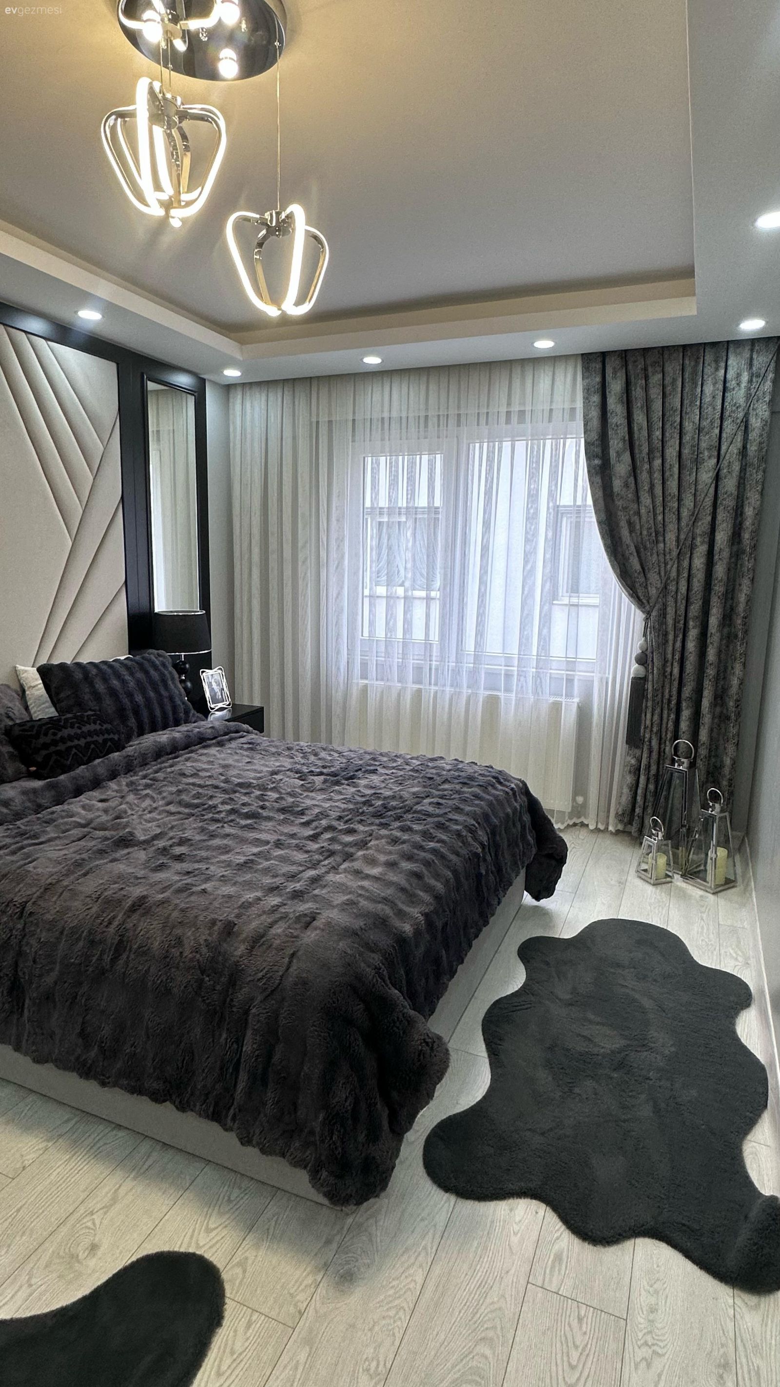 Bu Dubleks Evin İçinde Her Amaca Hizmet Eden Ayrı Bir Oda Var