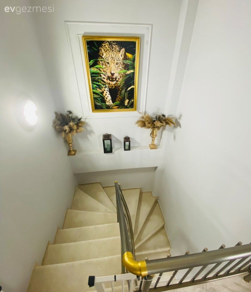 Dubleks evler, Tablo, Duvar dekorasyonu