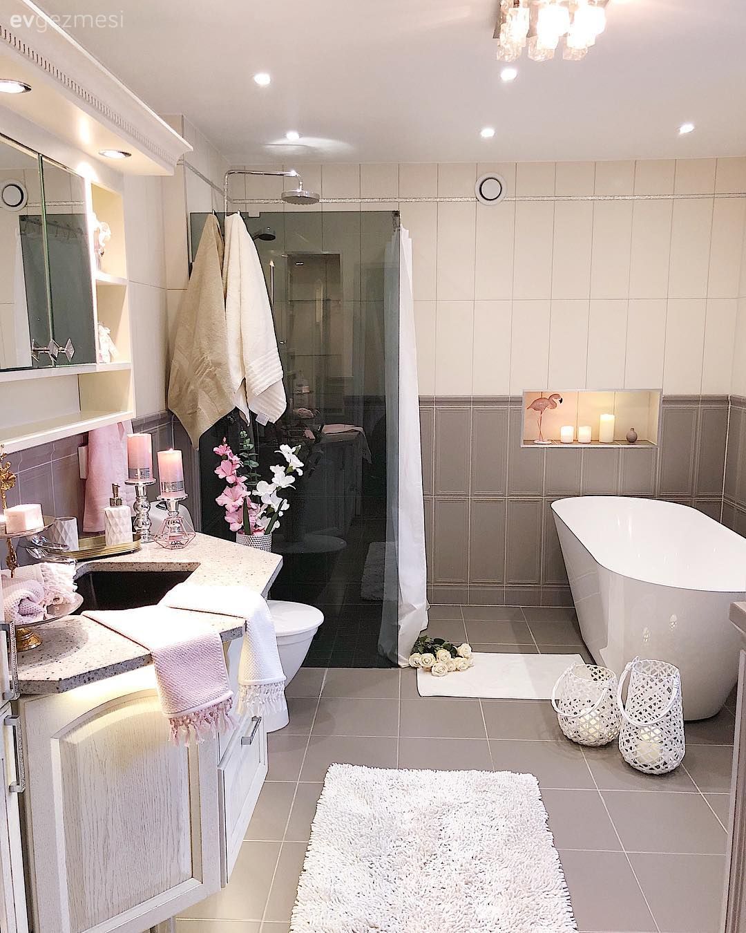 Suyun Kenarında Yer Alan Bu Ev Adeta Bir Masal Diyarı!