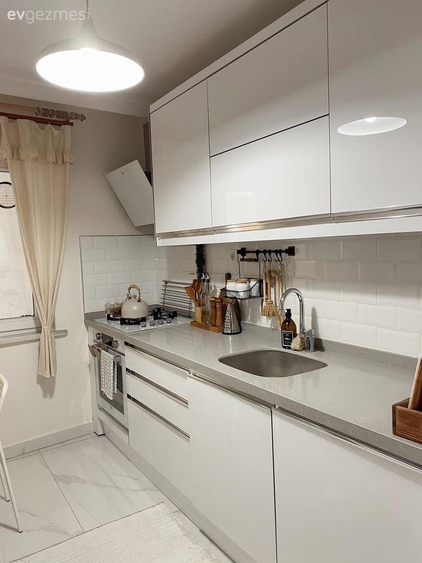 Mutfak, Beyaz, Bej, Krem, Mutfak aksesuarları, Ekstra mutfak dolabı, Dekoratif Objeler, Mutfak perdesi