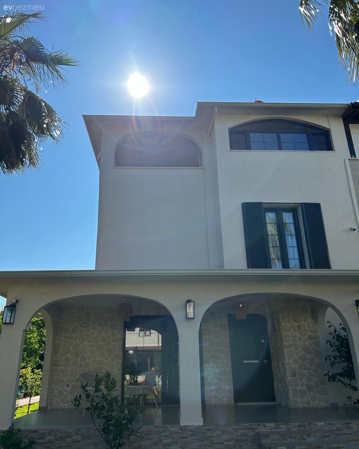 Müstakil Ev, Bahçe, Dış cephe