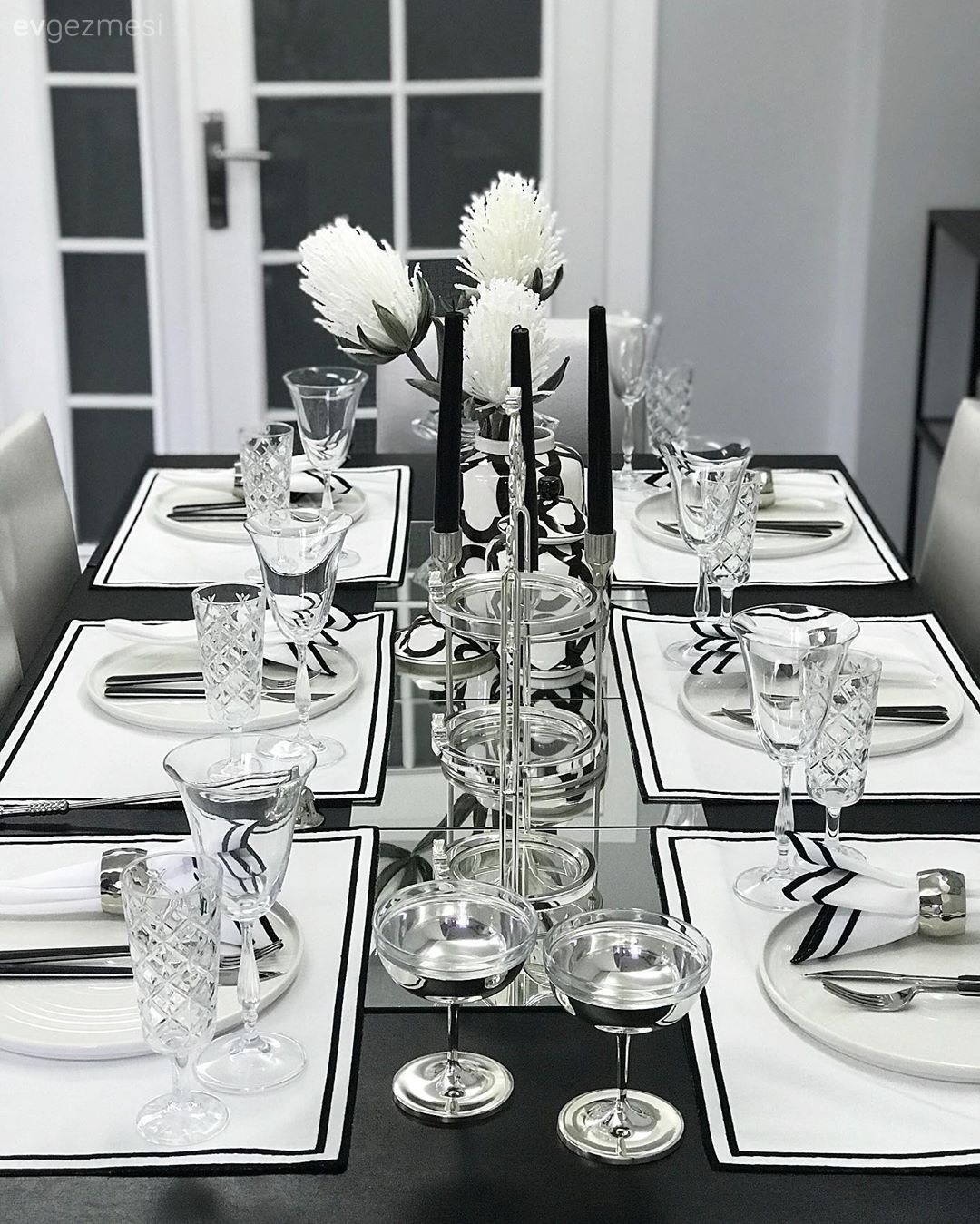 Bu Kocaeli Evinde Art Deko Stil, Her Özelliğiyle Yer Almış!