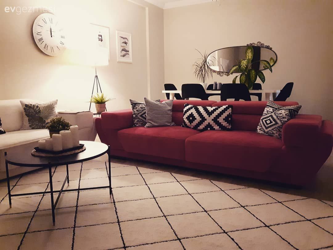 Bu Modern Esintili Dekora Kırmızı Çok Yakışıyor