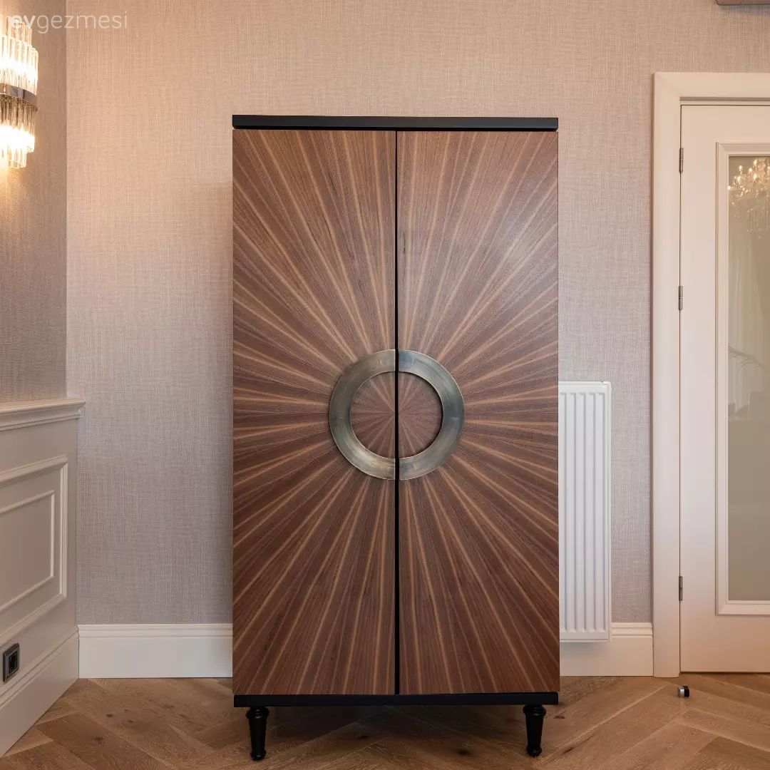 Dolap, Kahverengi, Siyah