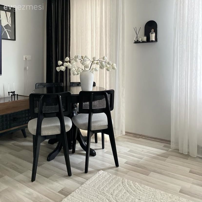 Yemek masası, Sandalye, Beyaz, Siyah, Gri, Fon perde, Perde, Tül perde, Tv ünitesi, Tv ünitesi aksesuarları, Ev Aksesuar, Halı, Salon halısı