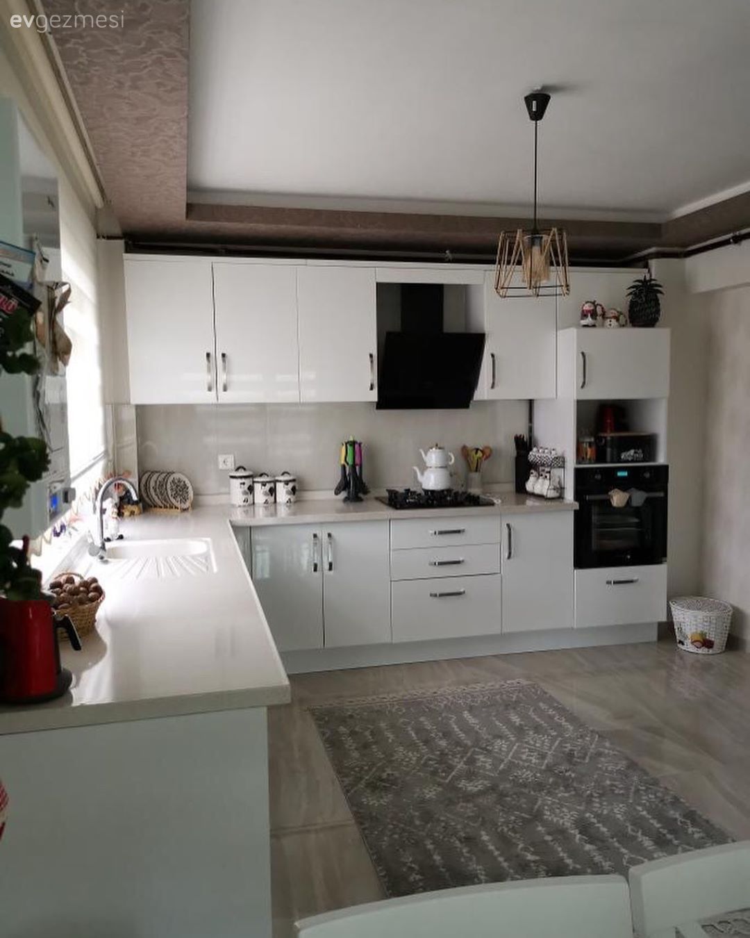 Bu Natürel Dekorda Bitkiler Mekanın Asıl Sahibi!