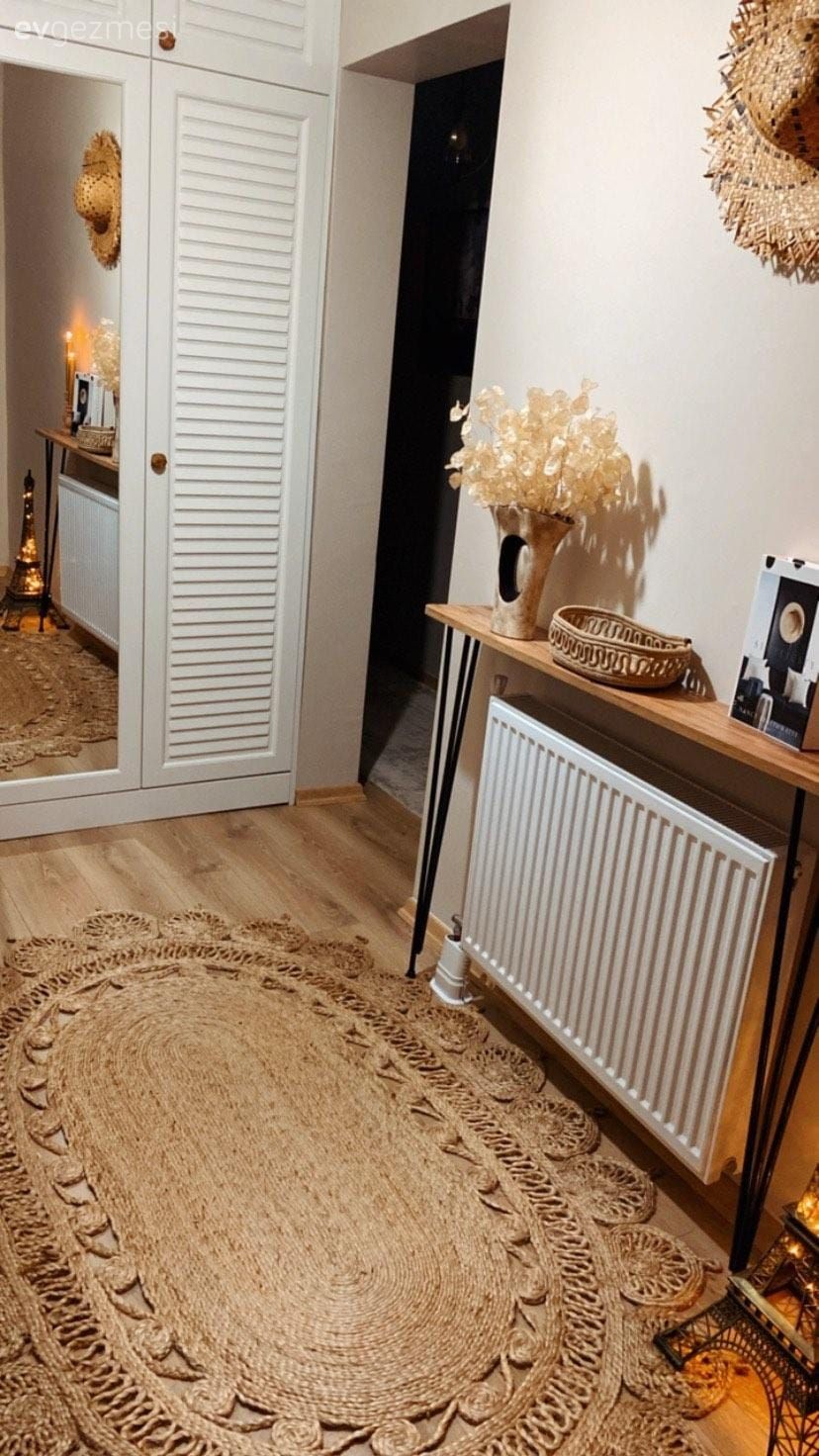 Antre, Beyaz, Krem, Vestiyer, Tablo, Duvar dekorasyonu, Saksı, Ev bitkisi, Jüt halı, Halı, Avize, Aydınlatma