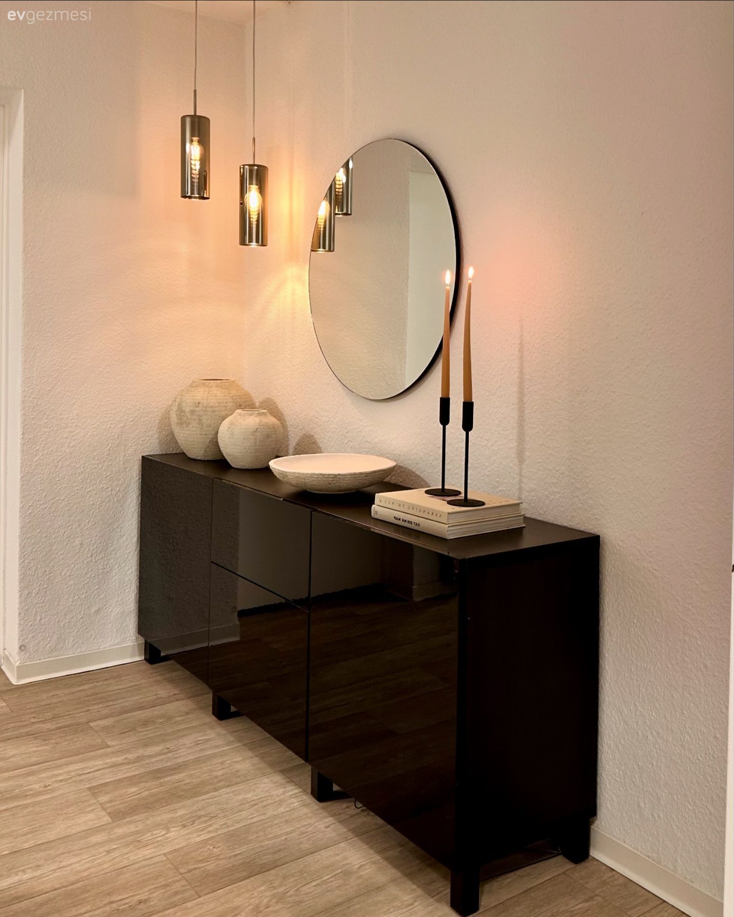 Bu Evde Tamamlayıcı Parçalar Adeta Dekorun Makyajı!