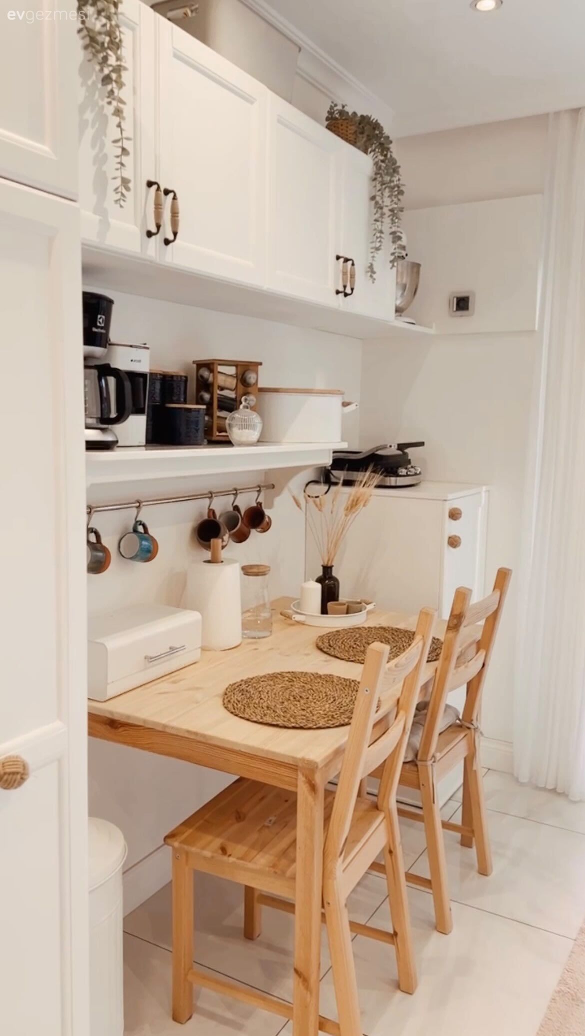 Mutfağında Yer Olmayanlar İçin İki Kişilik Masa Modelleri!