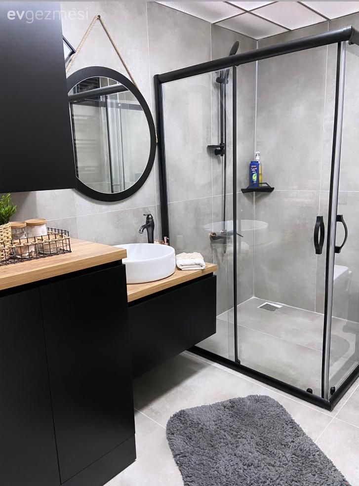 Öncesi&Sonrası: Değişen Banyo Siyah Rengi Mutlulukla Taşımış