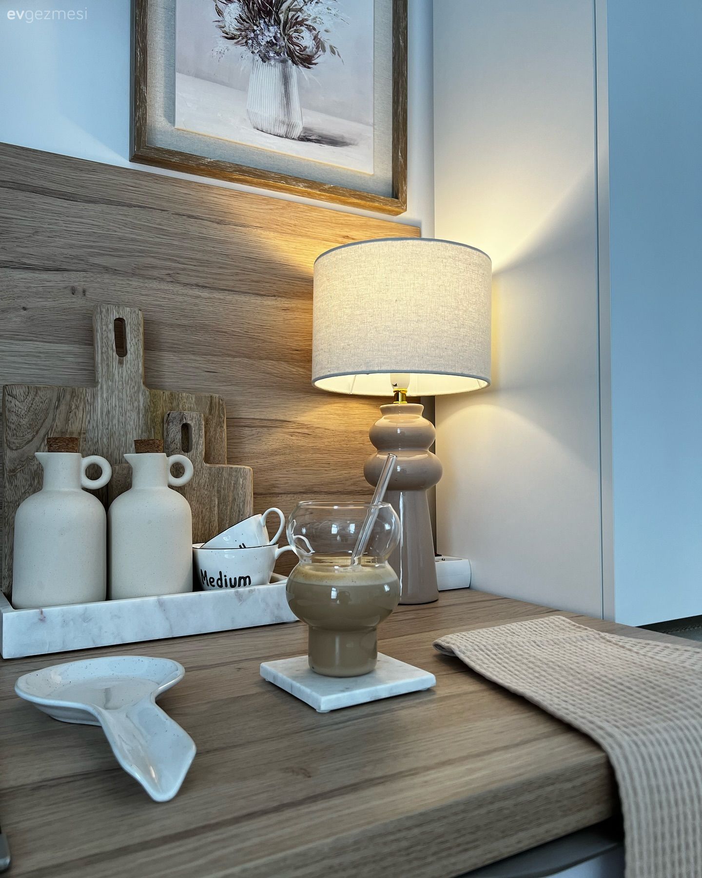 Mutfak aksesuarları, Mutfak, Mutfak tezgahı, Mutfak tezgah arası