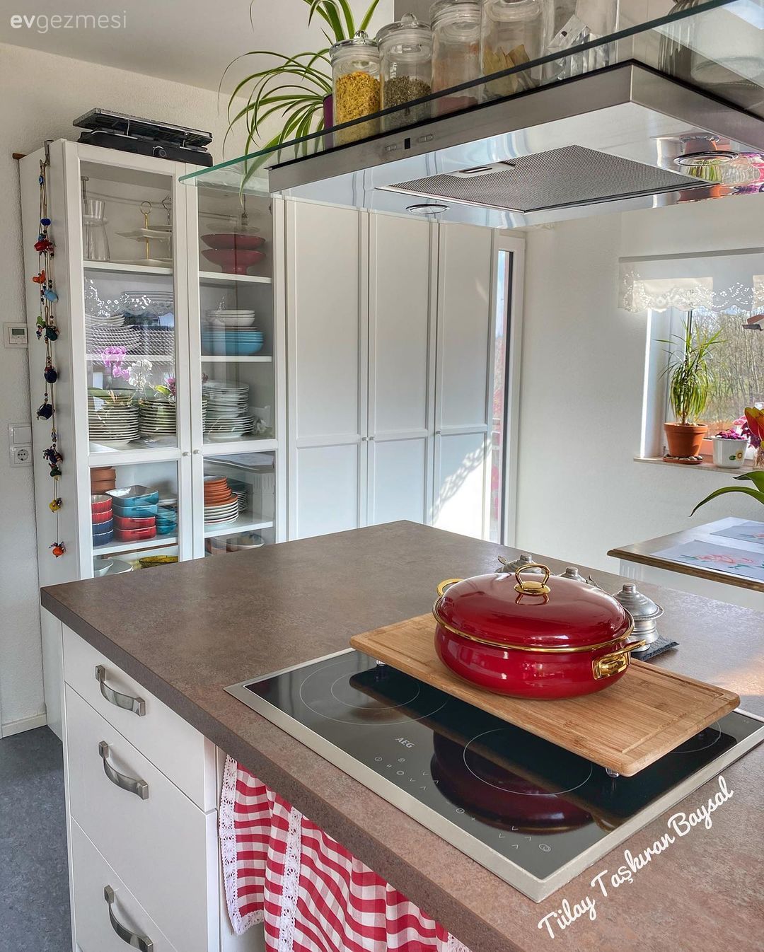 Bu Mutfakta Pişen Her Yemeğin Baharatı Nostaljik Esintiler!