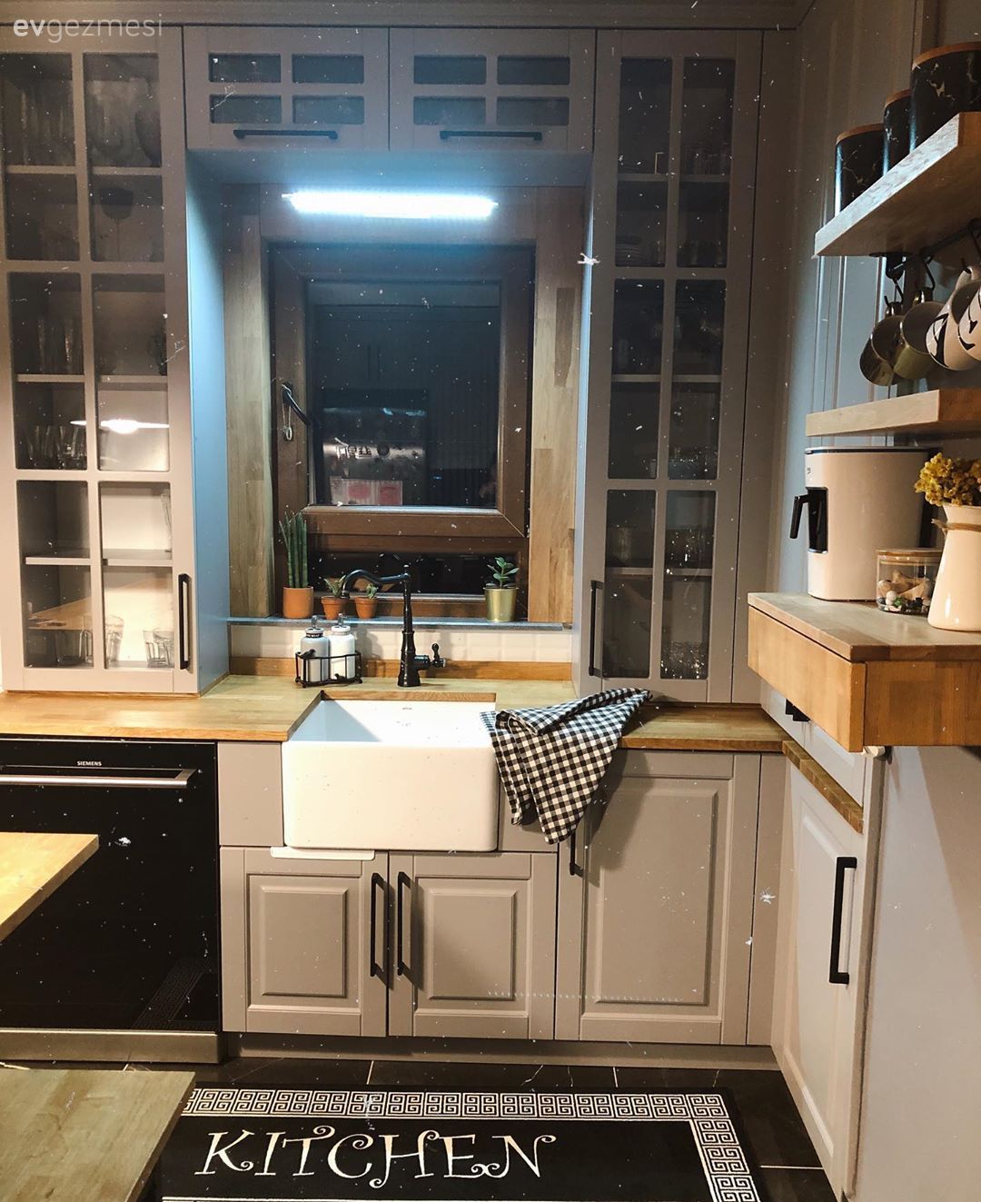 Bu Yalova Evinde Farklı Tarzların Kontrastı Dekora Zenginlik Katmış