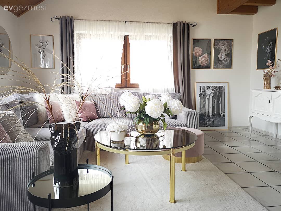 Bu Evde Ahşap Tavanlardan Yansıyan Sıcaklık Bütün Alanı Kuşatmış