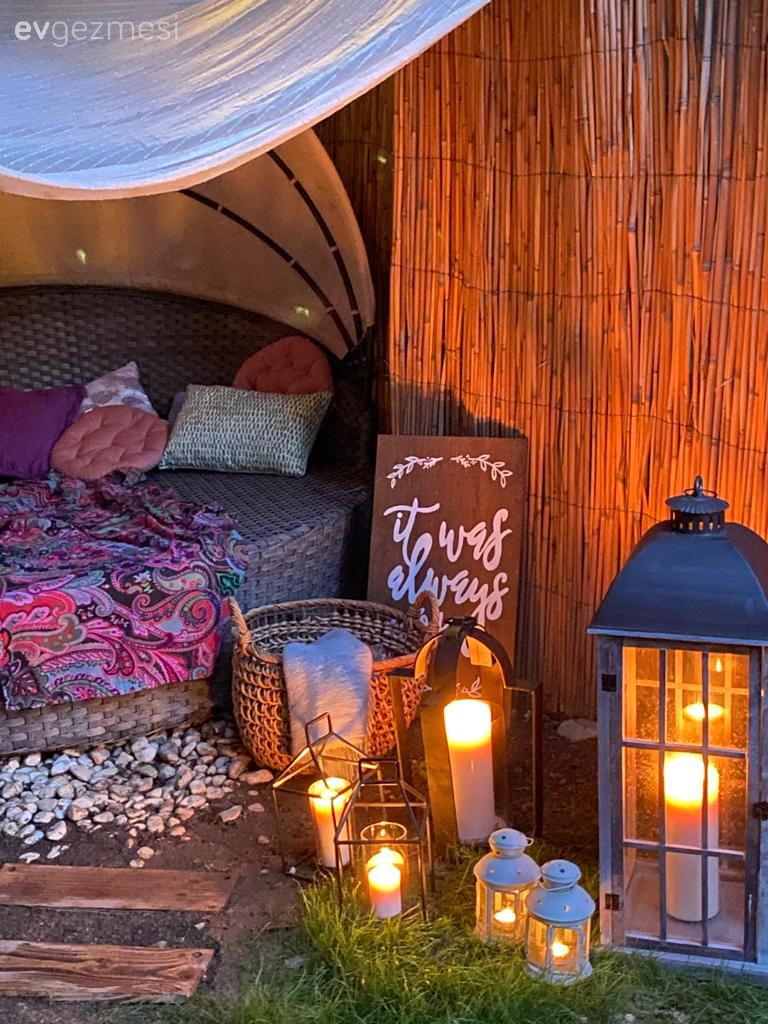 Bahçe, Bahçe oturma grubu, Fener, Ev Aksesuar, Boy aynası, Ayna, Kırlent, Ev tekstili