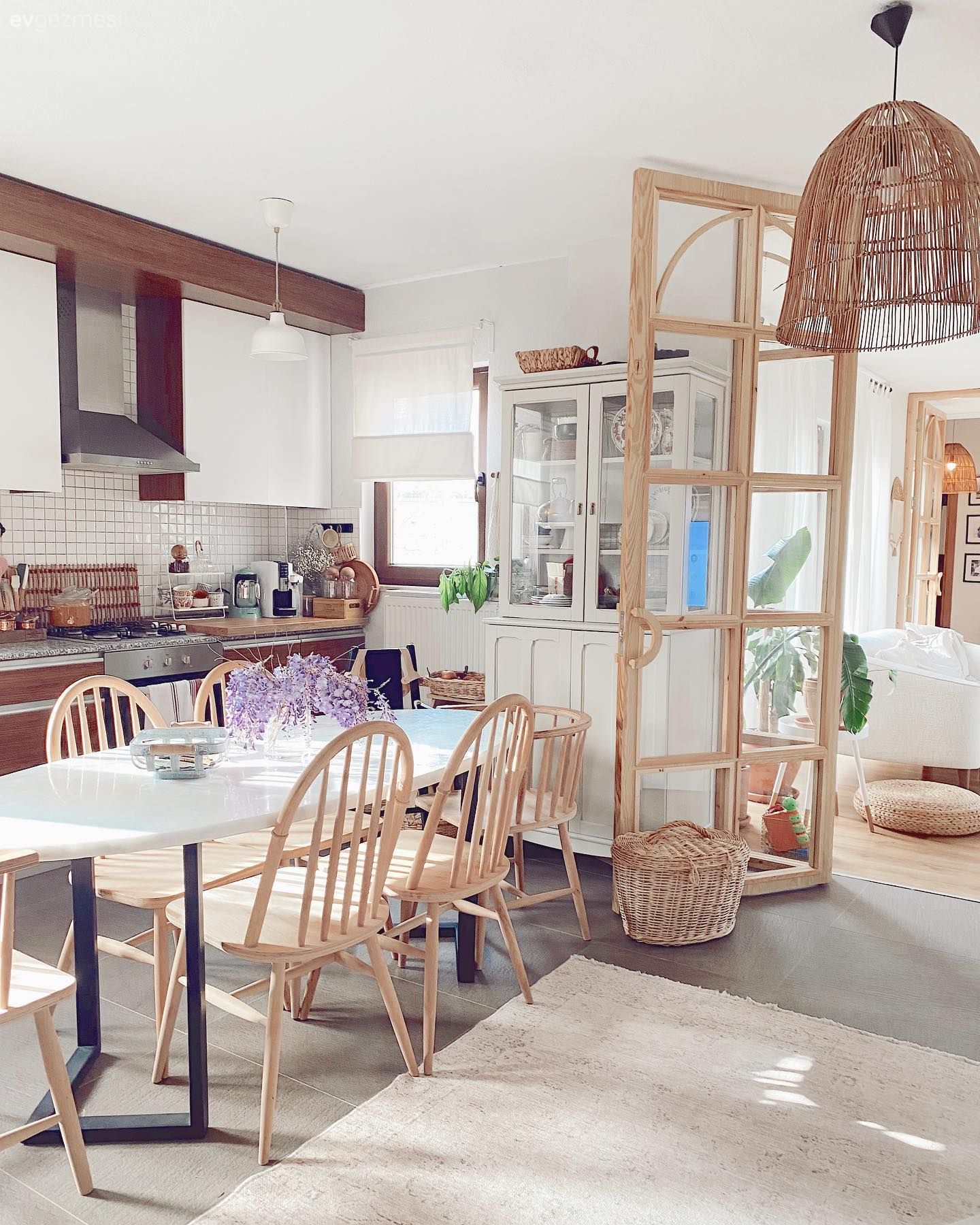 Kaş'taki Bu Eve Sonradan Eklenen Kapı Bütün Olayı Değiştirmiş!