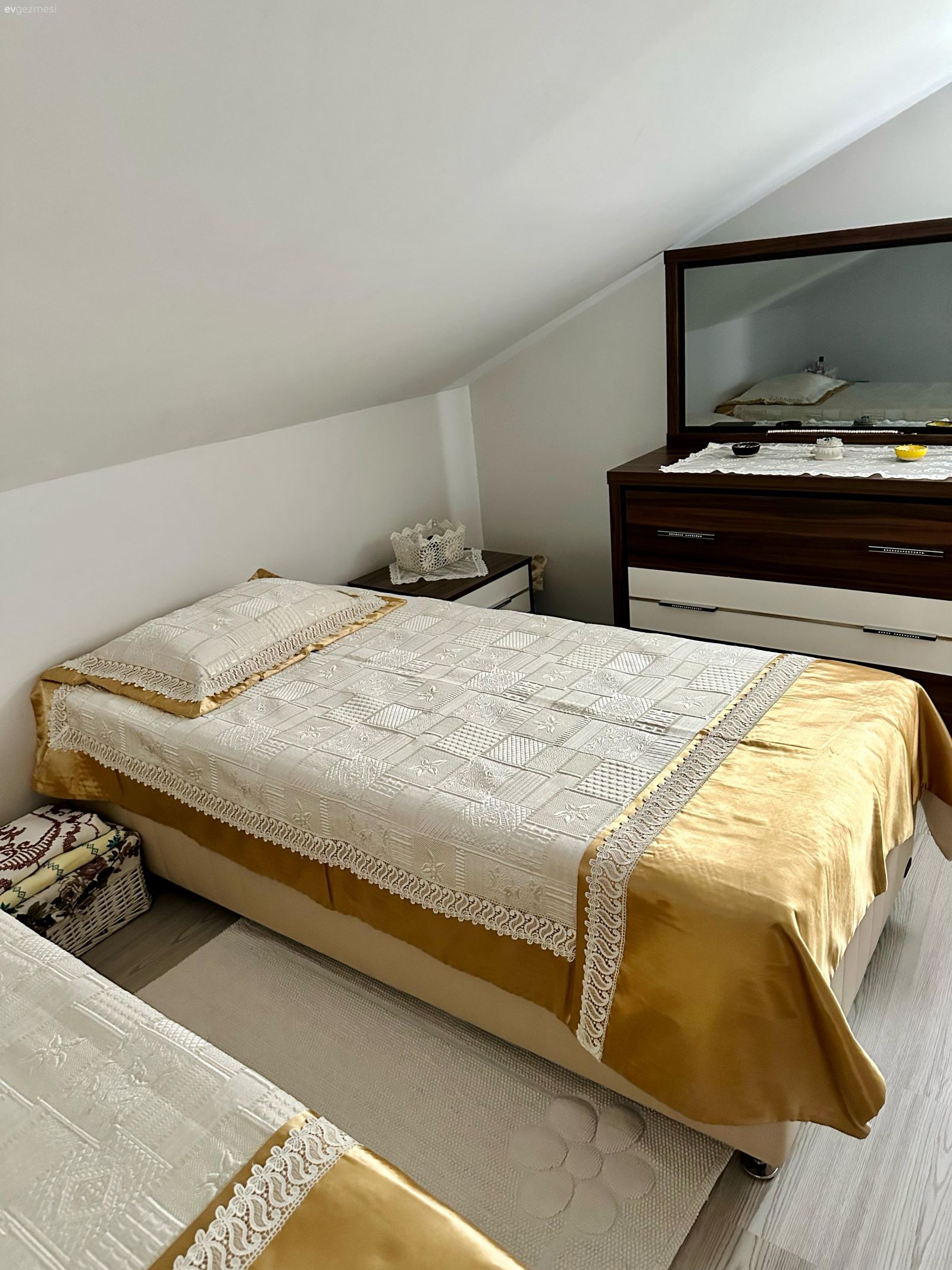 Yatak Odası, Sarı, Altın, Krem, Yatak örtüsü