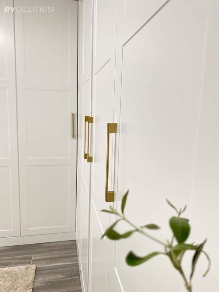 Giyinme odası, Beyaz, Altın