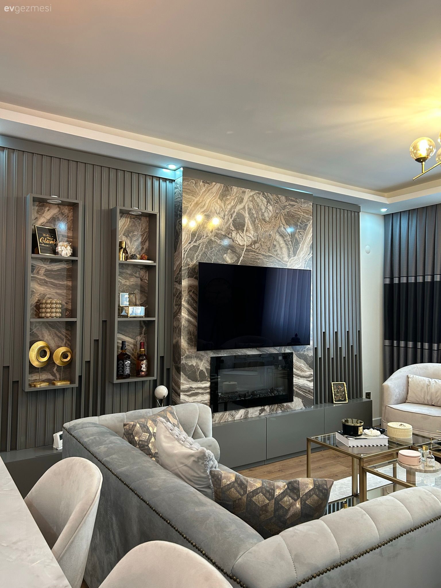 İzmir'deki Bu Evde Tamamlayıcı Parçalar Cazibe Kaynağı