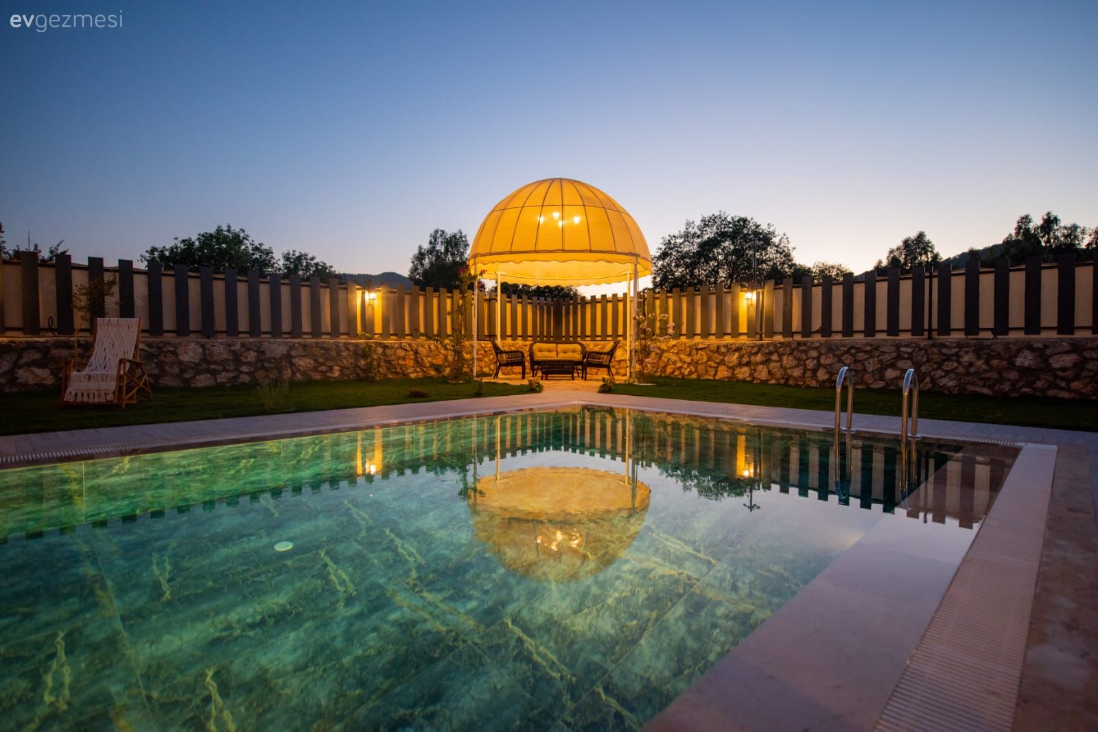 Taş ev, Dubleks evler, Villa, Havuz, Dış cephe, Bahçe