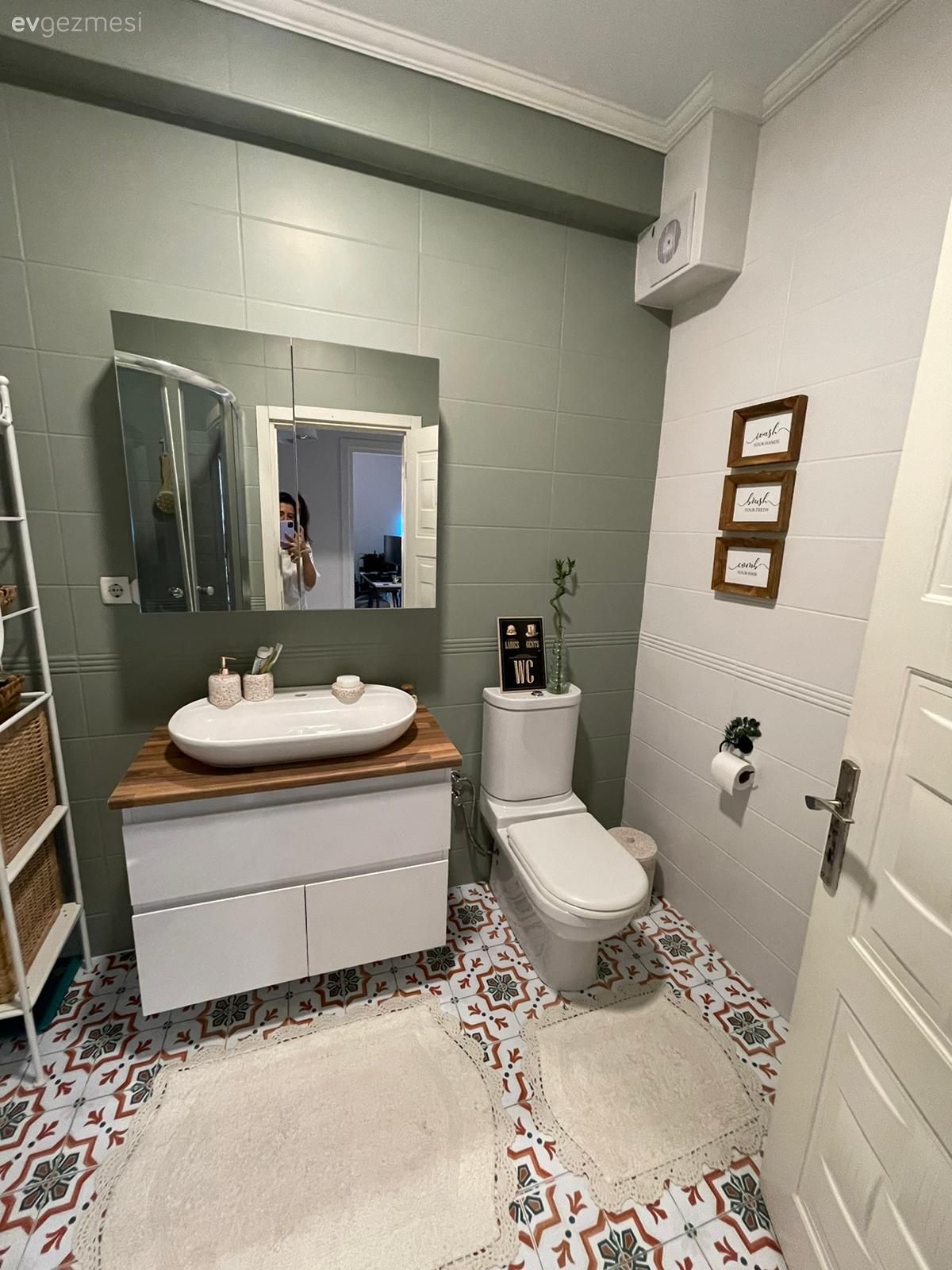 Banyo, Banyo seramikleri, Yeşil, Beyaz, Banyo dolabı, Banyo aksesuarları