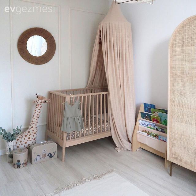 Bu Uyumlu Evde Minimalizm Keyifli Detaylarla Taçlandırılmış