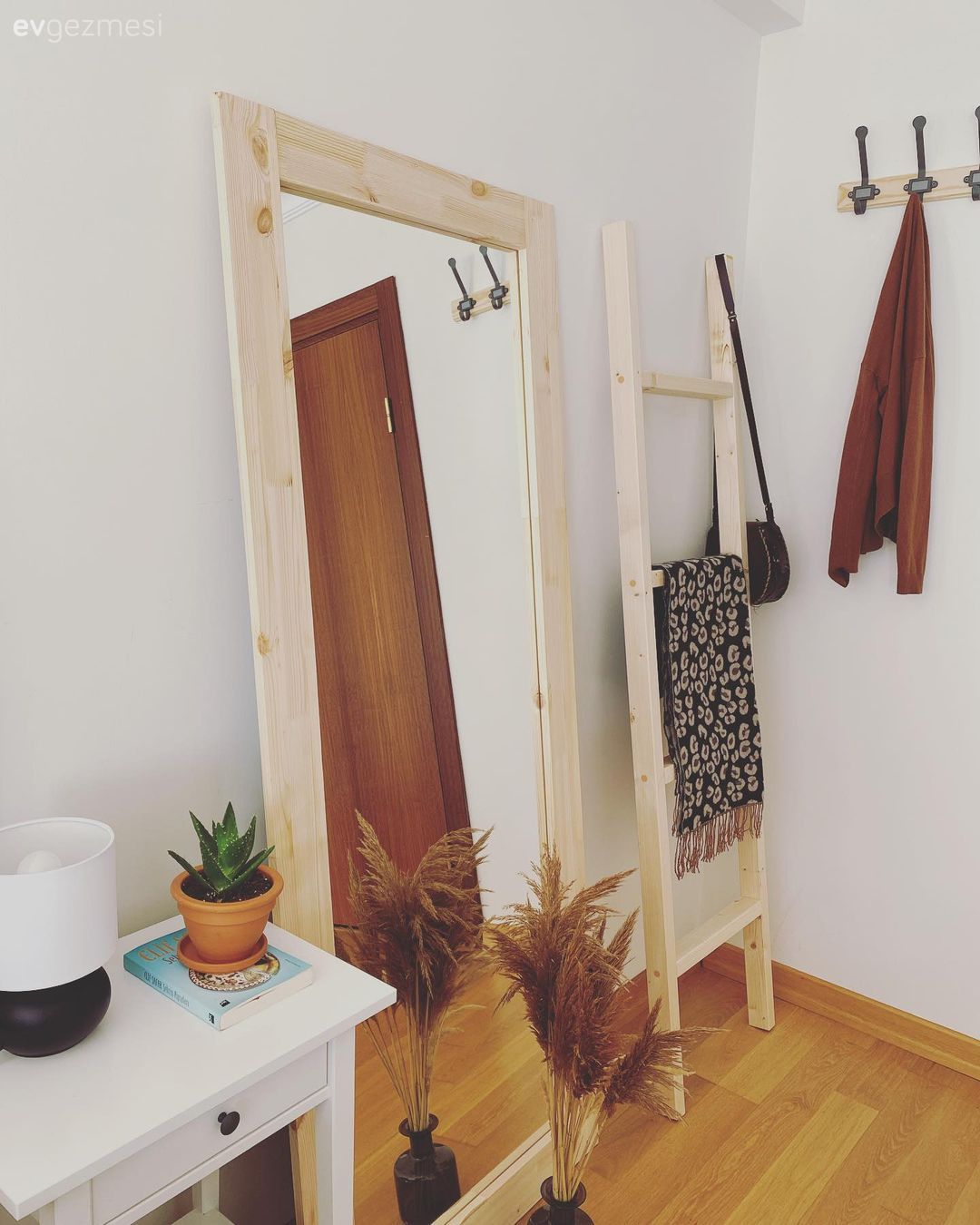 Bu Evin Manzarası Üsküdar'dan Ruhu Da İskandinavlardan