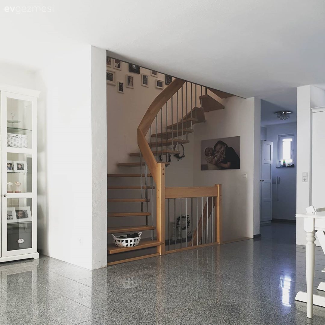 Dubleks evler, Beyaz, Vitrin, Zemin seramikleri, Merdiven, Çerçeve