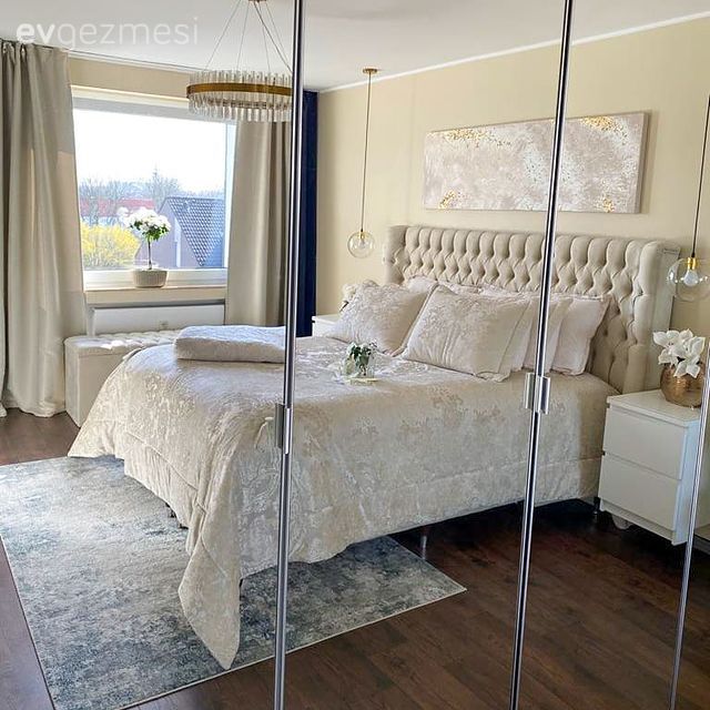 Beyazla Ferahlayan Bu Evde Dikkat Çeken Detaylar Unutulmamış