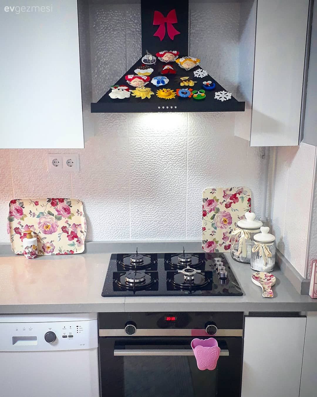 Renkleri ve Desenleriyle Tam Olarak Sonbahar Evi