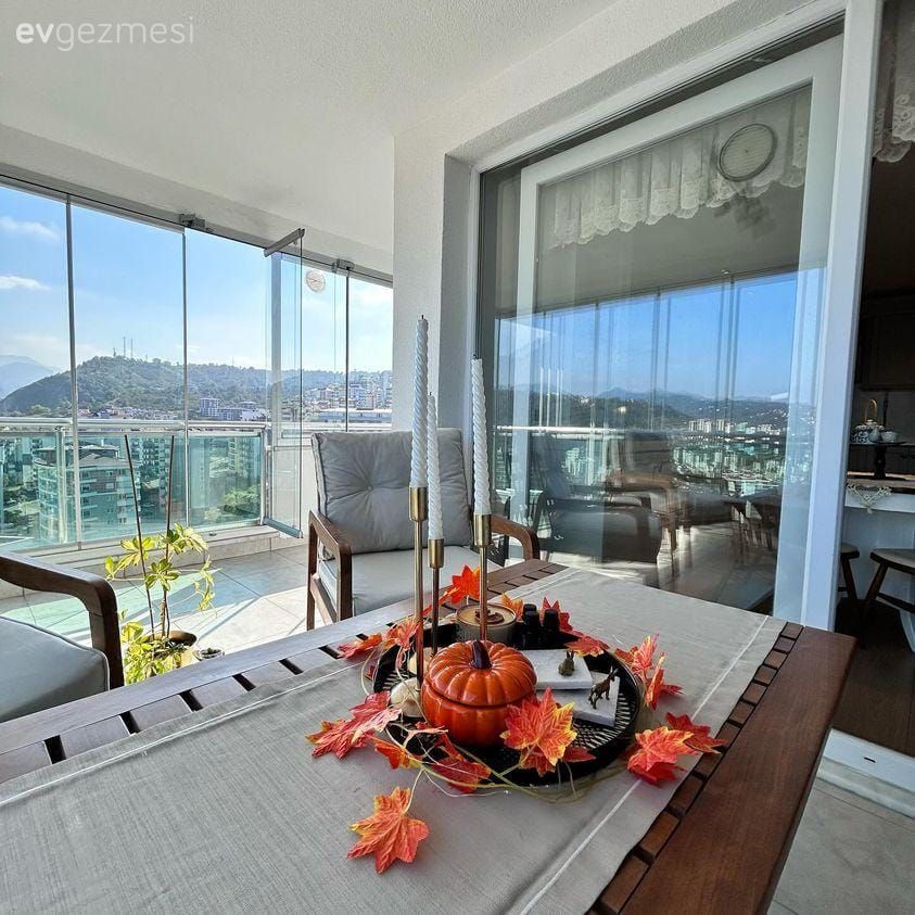 Kapalı balkon, Sandalye, Balkon masası, Ahşap Mobilya