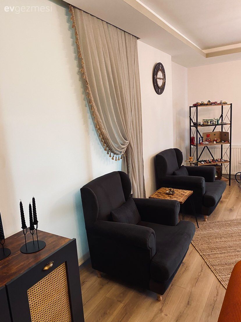 Krem, Füme, Açık raf, Duvar rafı, Tv ünitesi, Tv ünitesi aksesuarları, Ev Aksesuar, Jüt halı, Halı, Fon perde, Perde, Tül perde