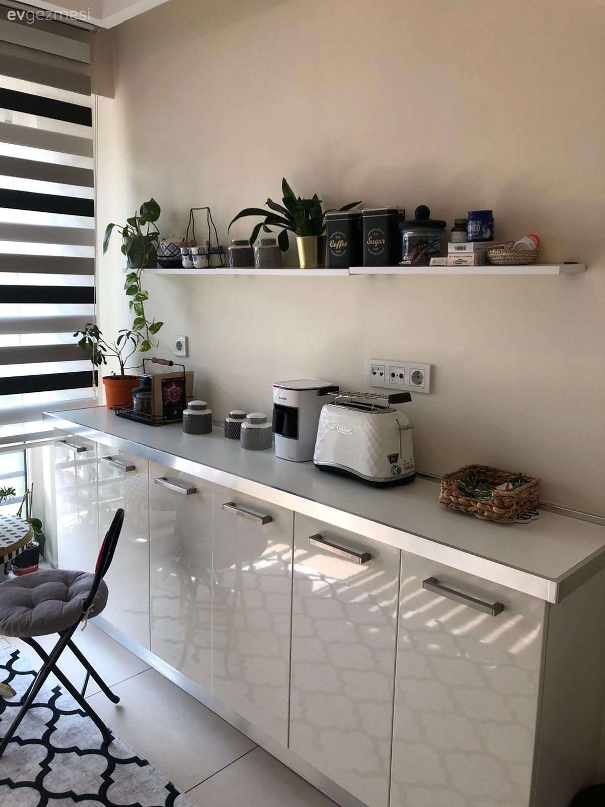 Ev Gezmesi: Yeşil Rengin Enerjisini Alan Bir İstanbul Evi