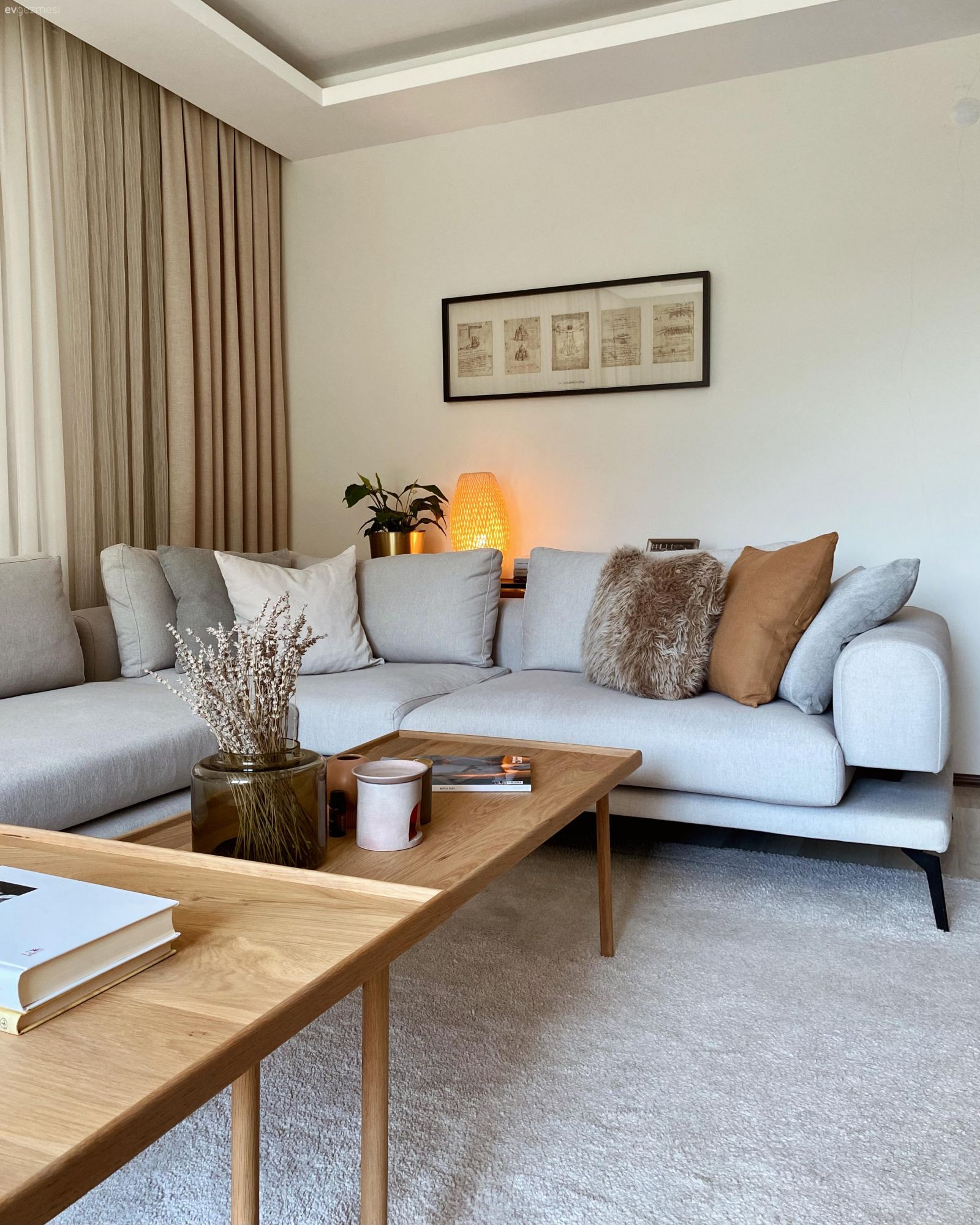 Modern ve Sıcak Bir Salon İçin 10 Kolay Uygulama