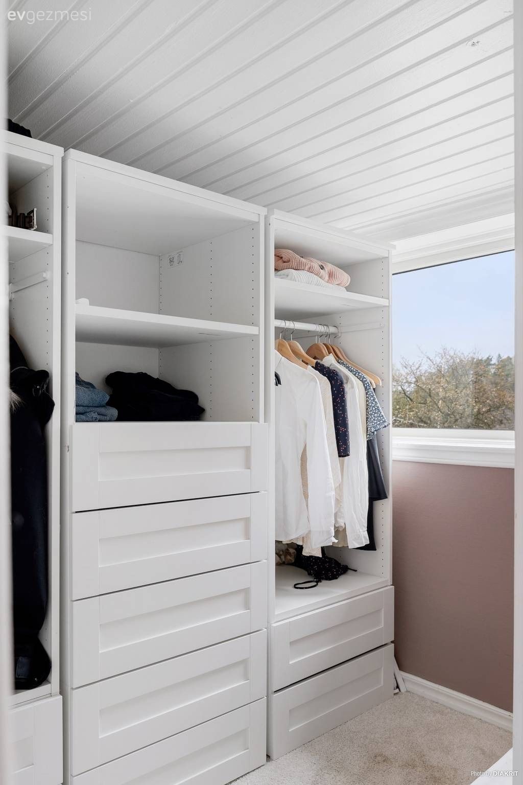 Dışarıdan Bakınca Heybetli Duran Bu İki Katlı Ev Aslında 83 M2