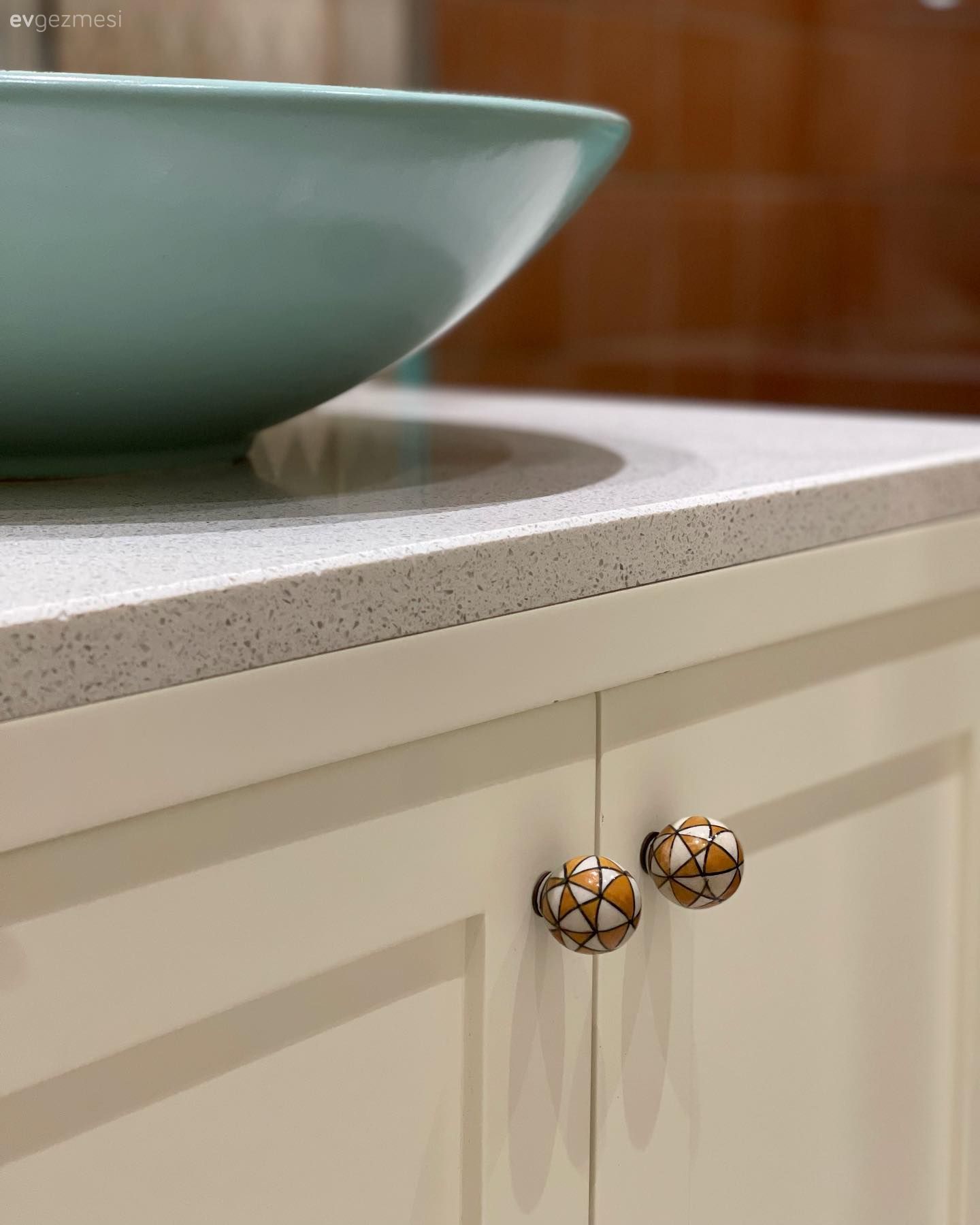 Eski Mobilyaları Yenilemenin Basit ve Ucuz Yolları