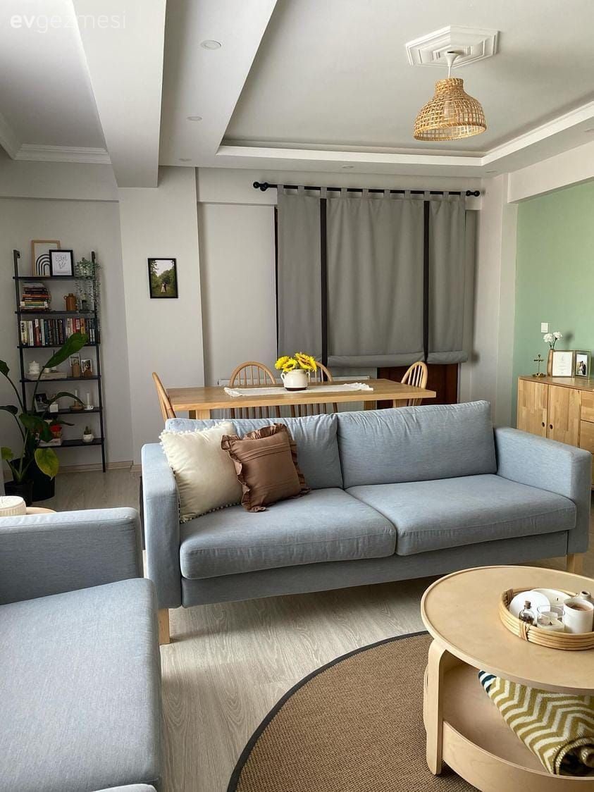 Bu Yalova Evinde Modern Mobilyalar Yeşil Duvarın Enerjisi ile Hareketlenmiş!