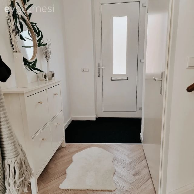 Bu Modern Evde Nötr Tonların Dinginliği Çok Seviliyor