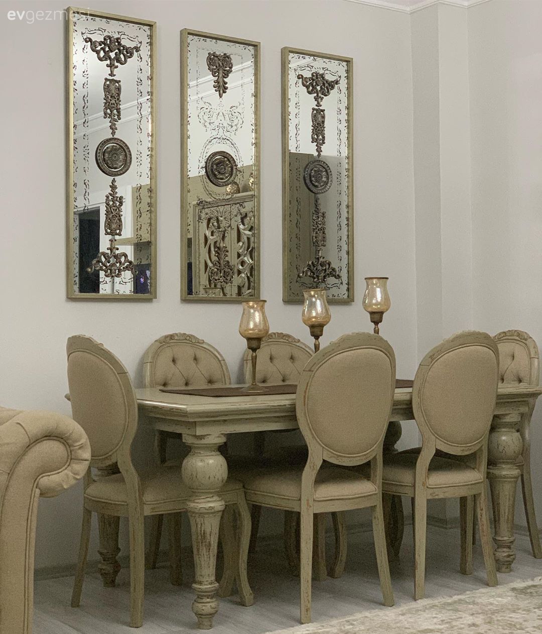 Antik Detaylarla Dolu Bu Ev Geçmişin Günümüze Yansıması