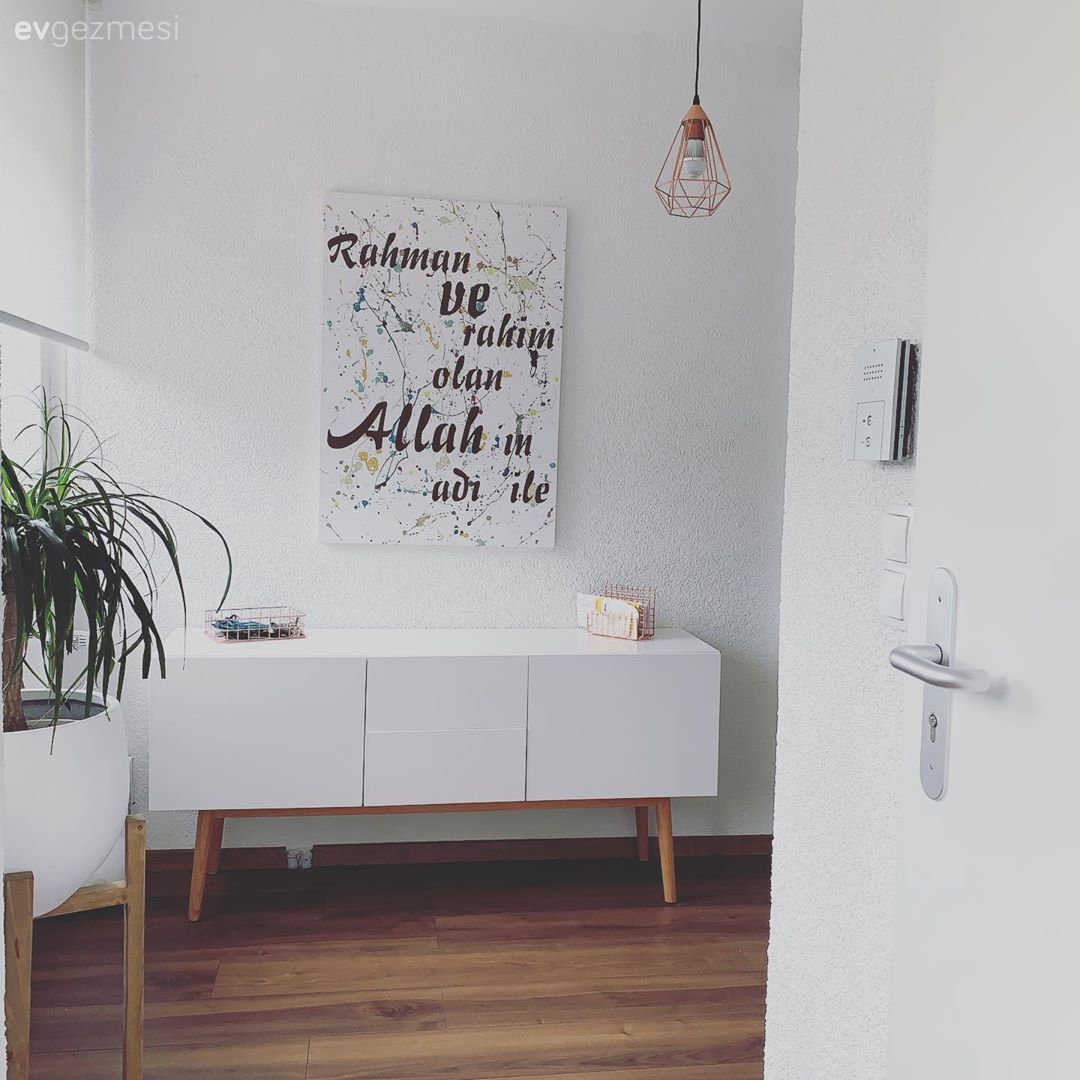 Antre, Beyaz, Dresuar, Tablo, Duvar dekorasyonu, Avize, Aydınlatma, Ev bitkisi