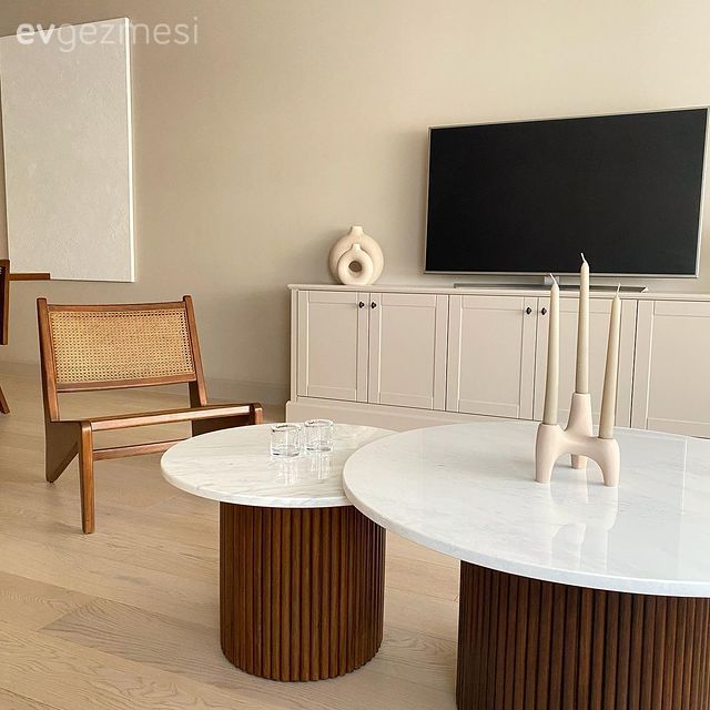 Bu Minimalist Evin Göz Bebeği Monokrom Renk Paleti!