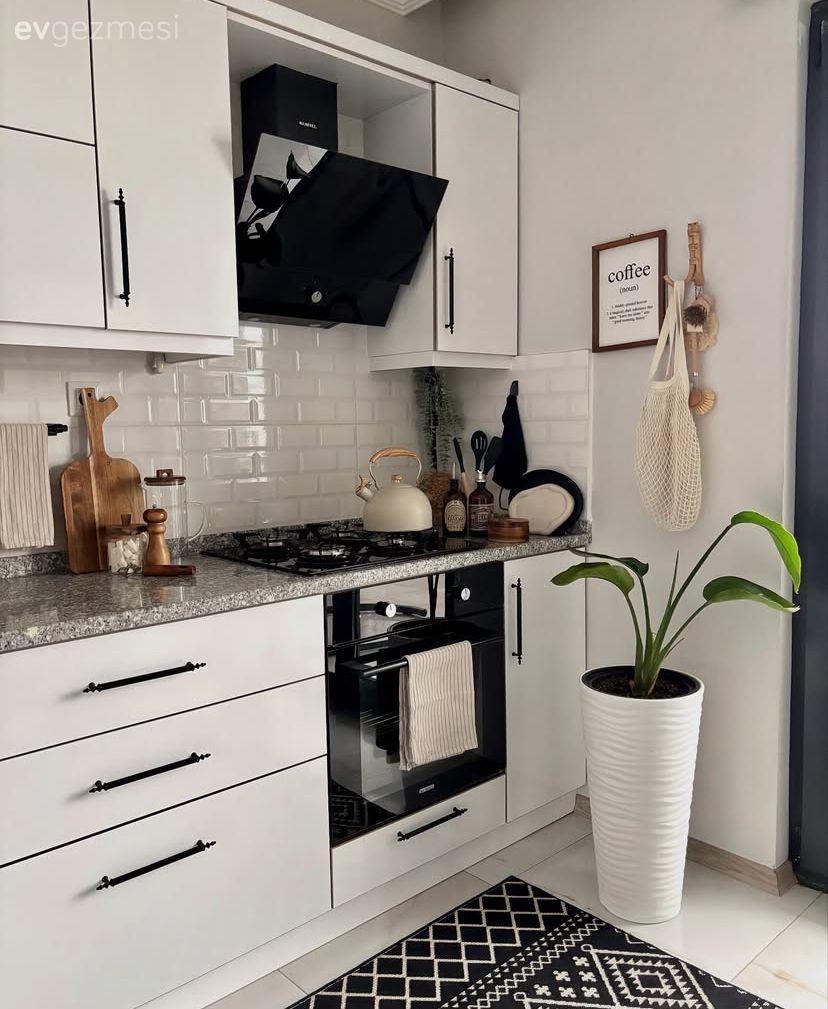 Bu Evde Her Eşya Küçük Alanlara Uygun Şekilde Seçilmiş